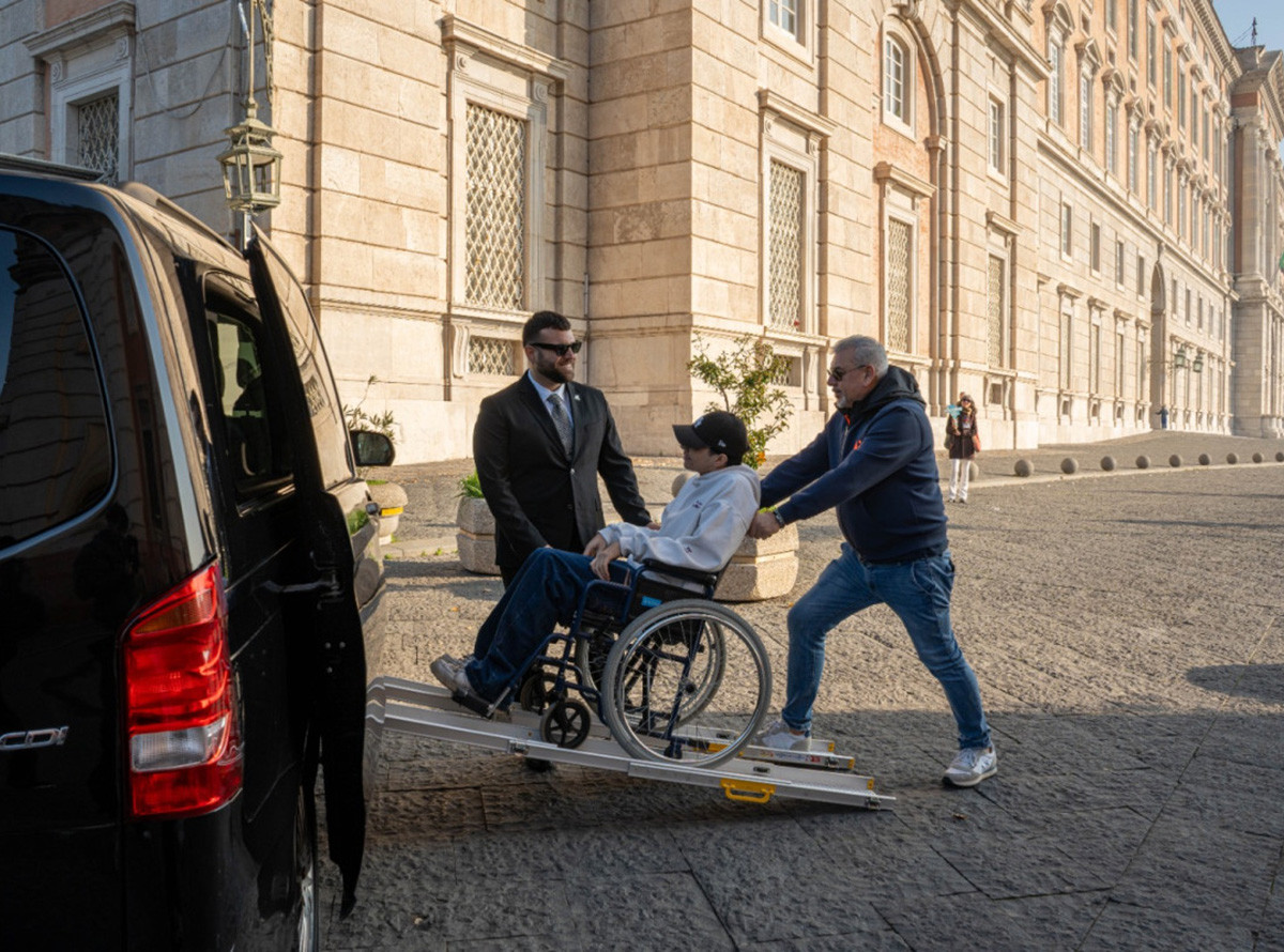 Royal Palace of Caserta & Bourbon Treasures: accessible tour of San Leucio and Casertavecchia